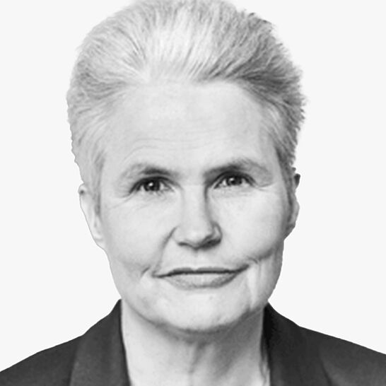 [Translate to Deutsch:] Portraitbild des Referenten in schwarz-weiß, Dr. med. dent. Anke Handrock