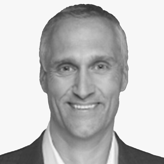 [Translate to Deutsch:] Portraitbild des Referenten in schwarz-weiß, Dr. Sobanski